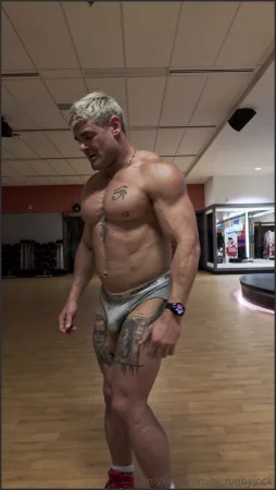 bi rugbyjock im back to posting this video got me banned from ig also 4624443160